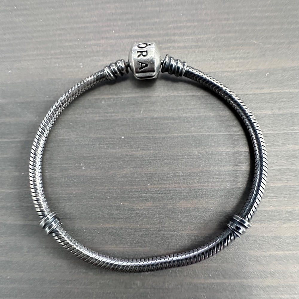 Pandora s925 Barrel Clasp Snake Chain Bracelet - Silver Oxidized Colour